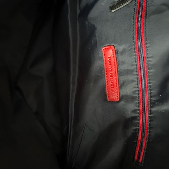 Tommy Hilfiger purse - Picture 2 of 4